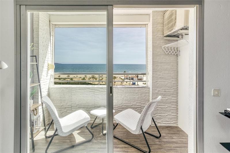 אמפוריבראבה Cosy Beach מראה חיצוני תמונה